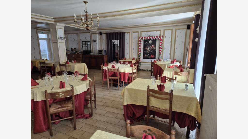 AV hôtel restaurant bar avec Licence IV centre 63