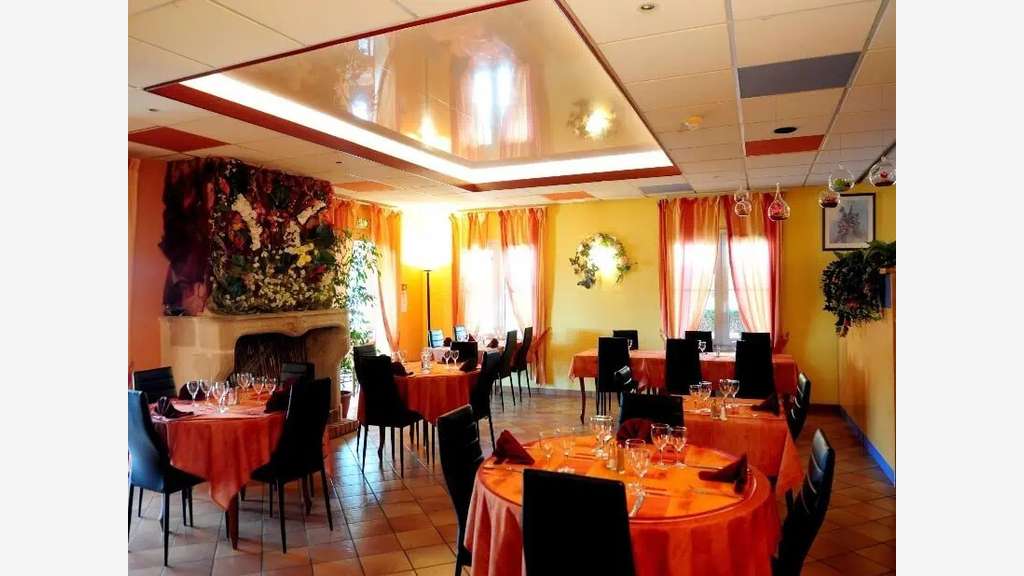 Hôtel-restaurant 2 ** à vendre à Vouziers