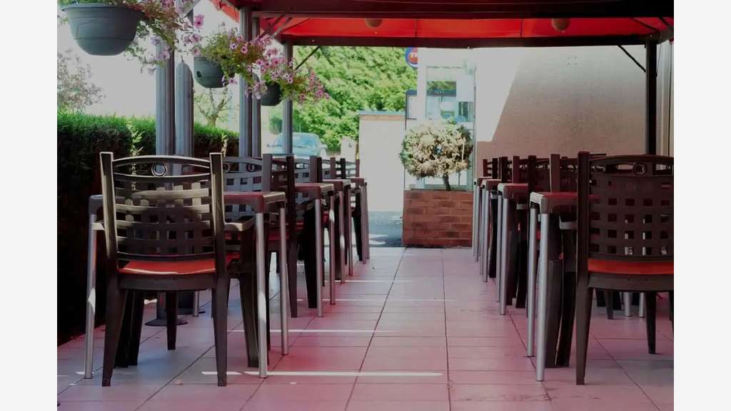 Hôtel-restaurant 2 ** à vendre à Vouziers