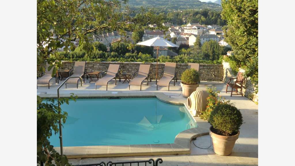 Hôtel-restaurant 3 *** à vendre Vaison la Romaine