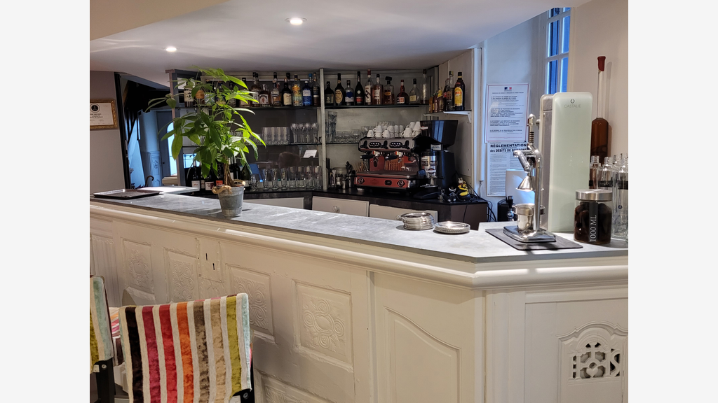 A vendre hôtel/restaurant en bord de mer à Quimper
