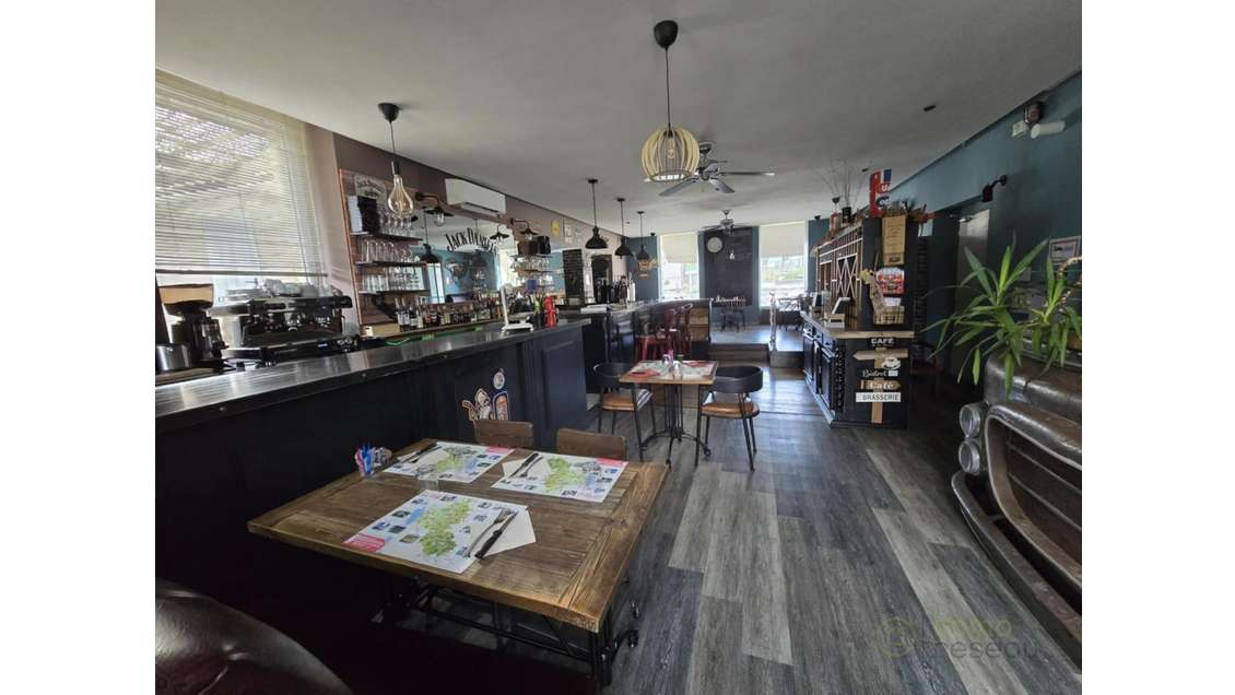 AV fond et murs charmant hôtel-restaurant 17