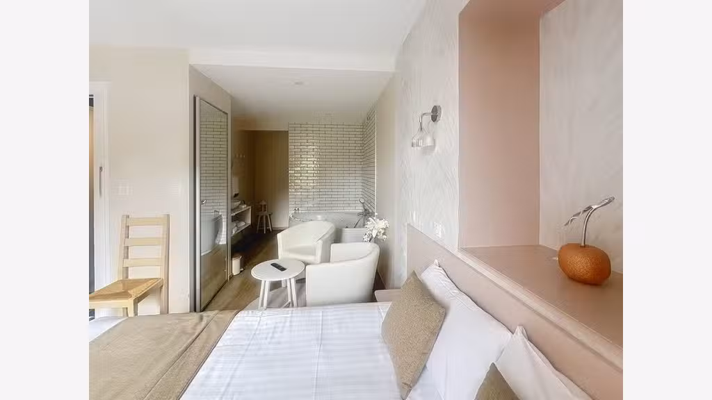 Vente fonds + murs hôtel restaurant proche Roanne