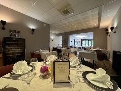 Vente fonds + murs hôtel restaurant proche Roanne