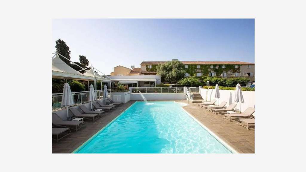 HOTEL 4* CAP CORSE MURS ET FONDS