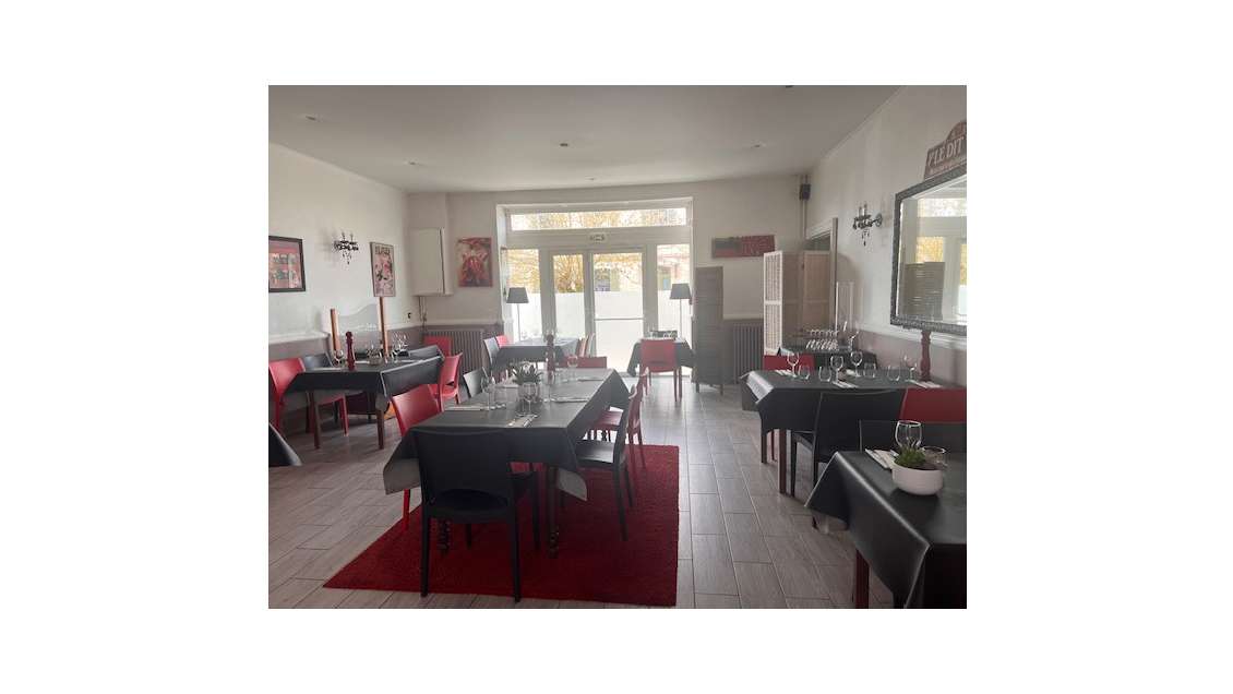 Vente hôtel restaurant 8 chambres à St Aigulin