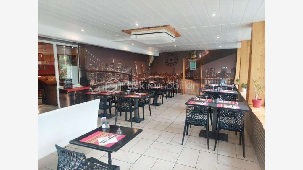 Vente hôtel 3 *** restaurant à St Julien Montdenis