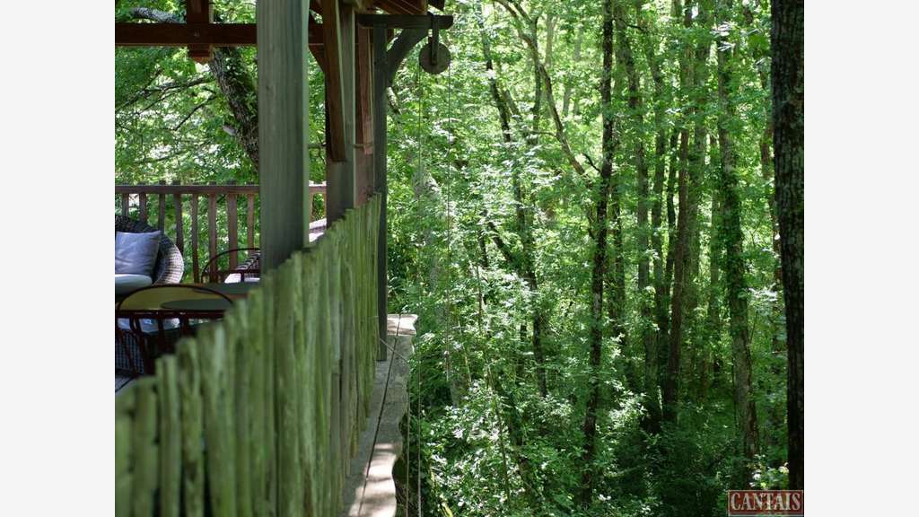 A vendre 2 cabanes haut de gamme en vignoble 33