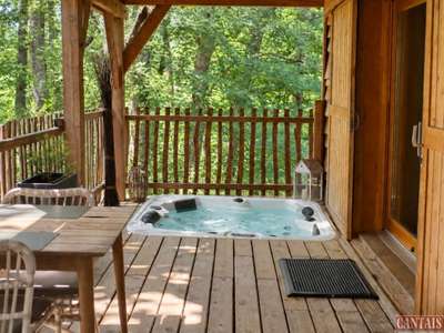 A vendre 2 cabanes haut de gamme en vignoble 33