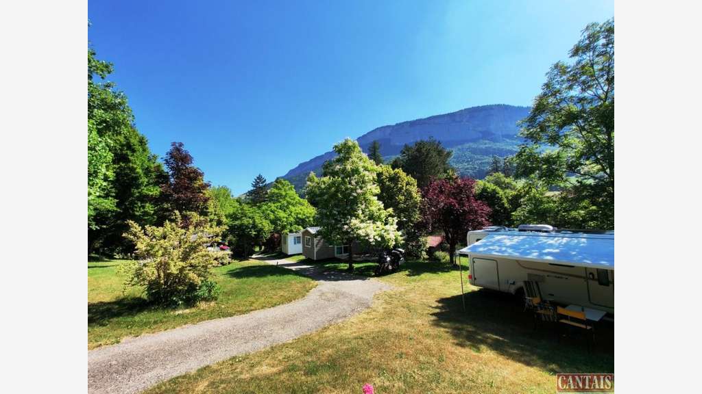 Vente camping familial + de 2 ha Sud Rhône Alpes