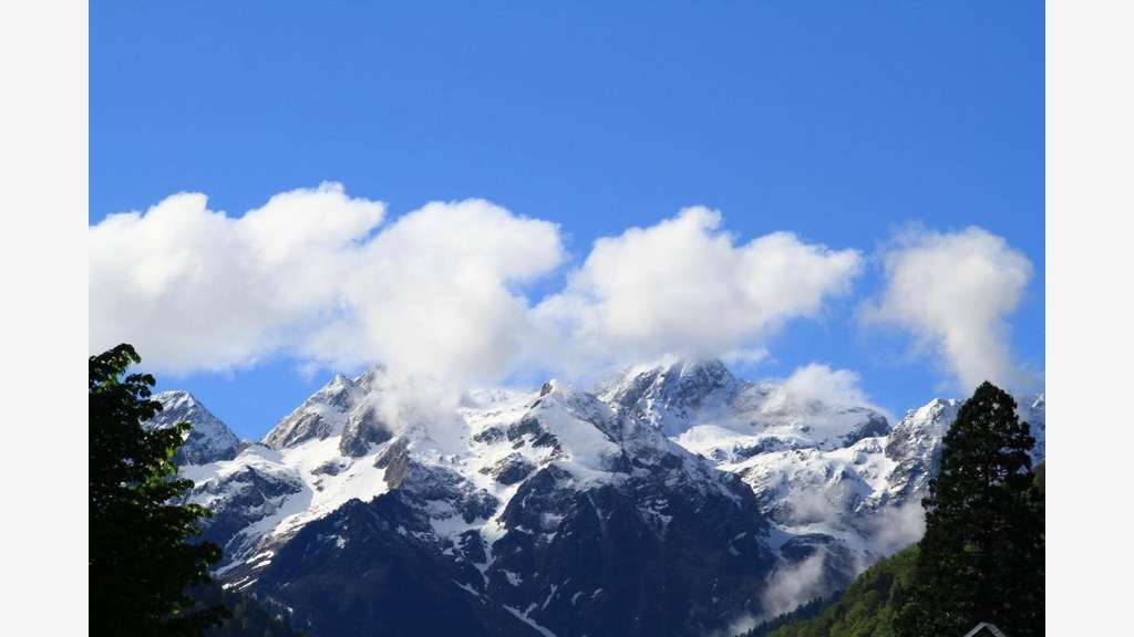 A vendre magnifique hôtel situé dans les Pyrénées