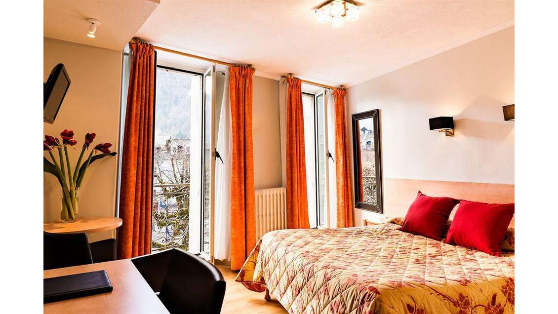 A vendre magnifique hôtel situé dans les Pyrénées