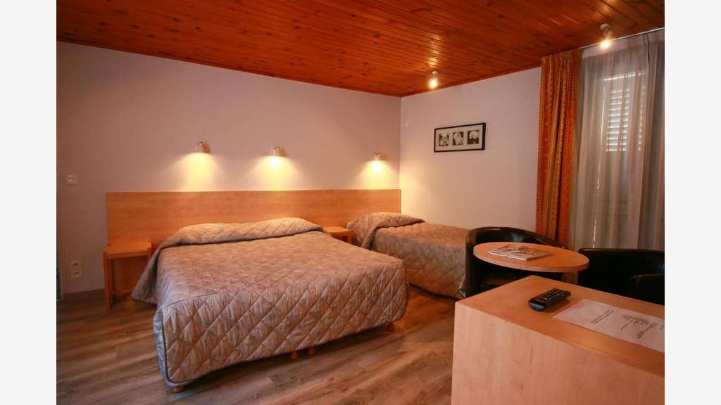 A vendre magnifique hôtel situé dans les Pyrénées
