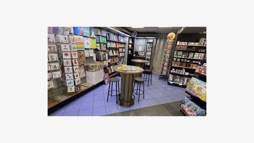 AV tabac presse librairie bourgade touristique 52