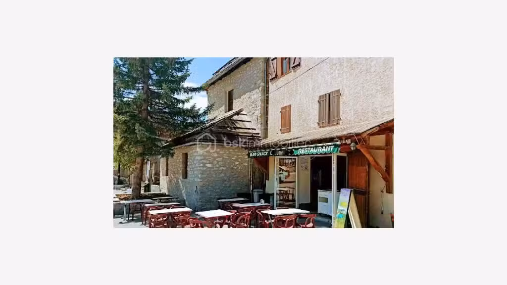 Vente murs + fonds bar restaurant 76m² à Allos