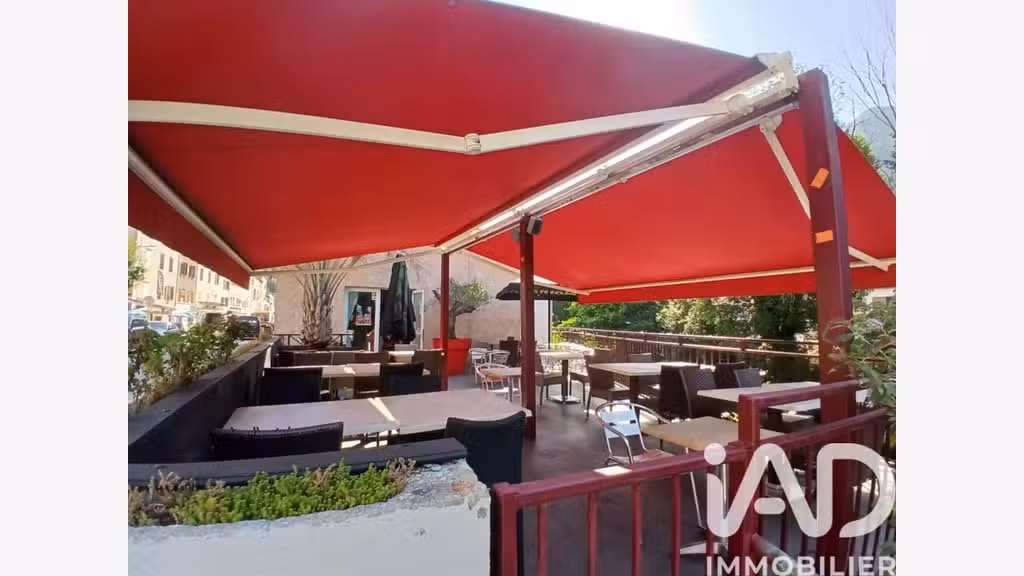 Vente restaurant bar licence IV tabac à Axat