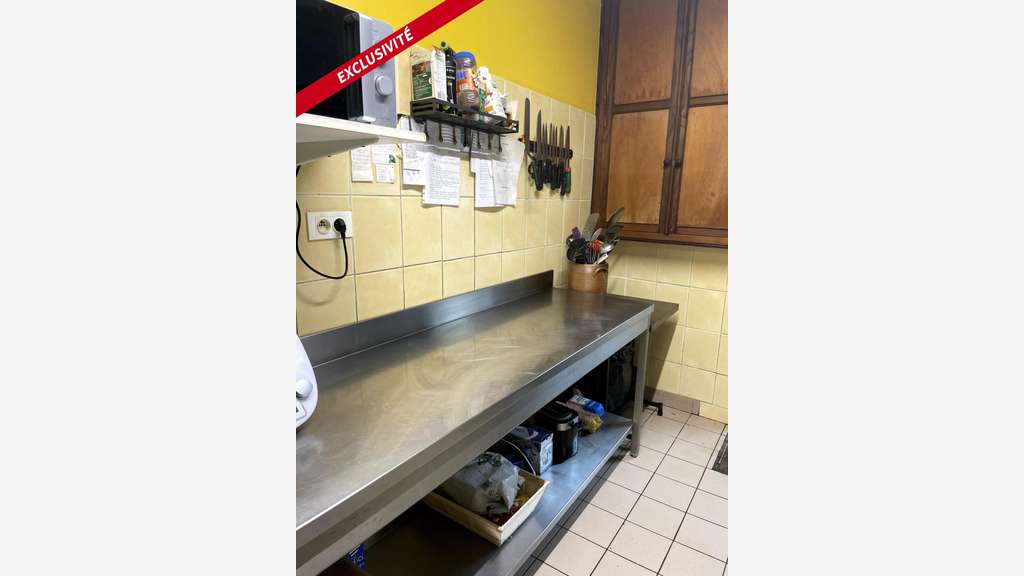 Vente murs et fonds bar-restaurant Genets bel empl
