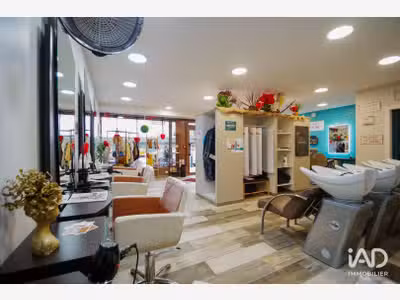 Vente salon de coiffure sur empl n°1 à Bornel