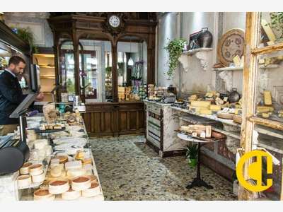 Cession FDC fromagerie en centre ville de Bron