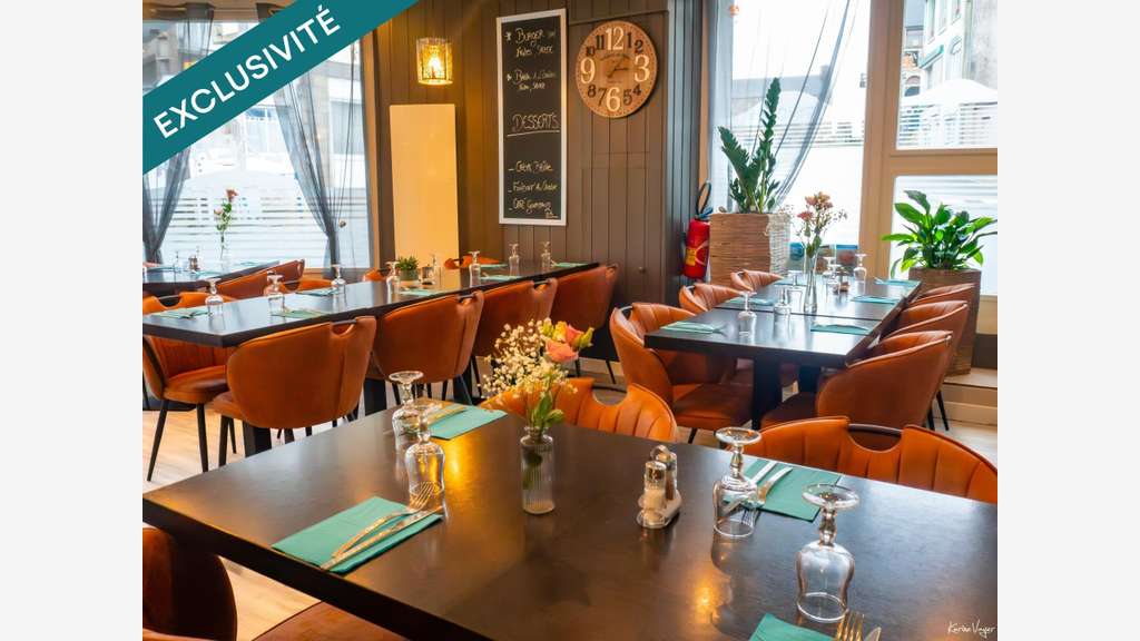Vente murs et FDC restauration 220m² à Callac
