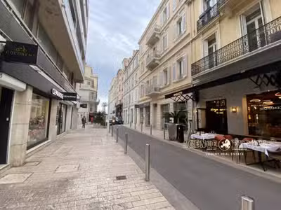 Restaurant à vendre à Cannes Carré d'or