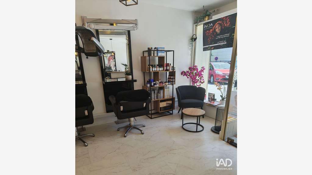 Vente salon de coiffure à Chelles Rue Gambetta