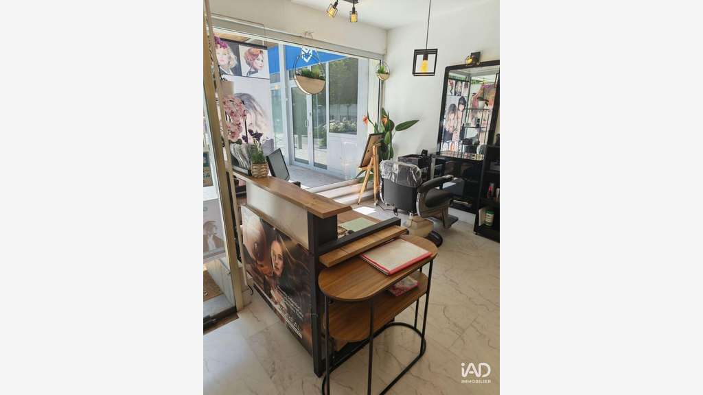 Vente salon de coiffure à Chelles Rue Gambetta