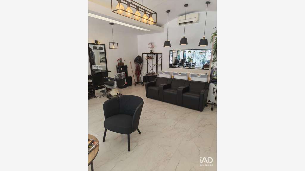 Vente salon de coiffure à Chelles Rue Gambetta