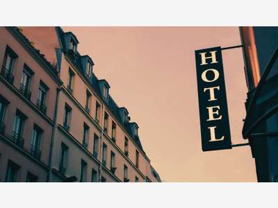 Vente FDC + murs hôtel 70 numéros Clermont Ferrand