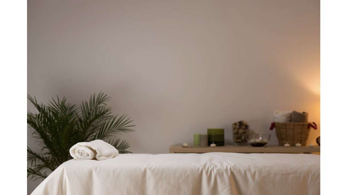 AV institut de beauté clé en main empl N°1 Desvres