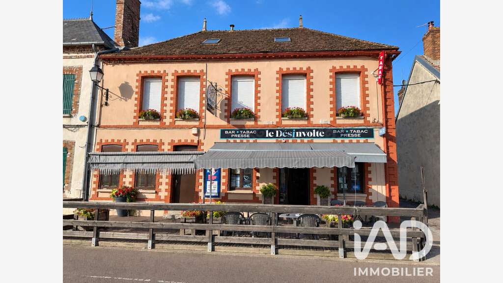 Vente bar tabac FDJ restaurant logement à Domats