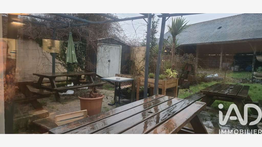 AV bar restaurant avec logement 95m² à Évellys