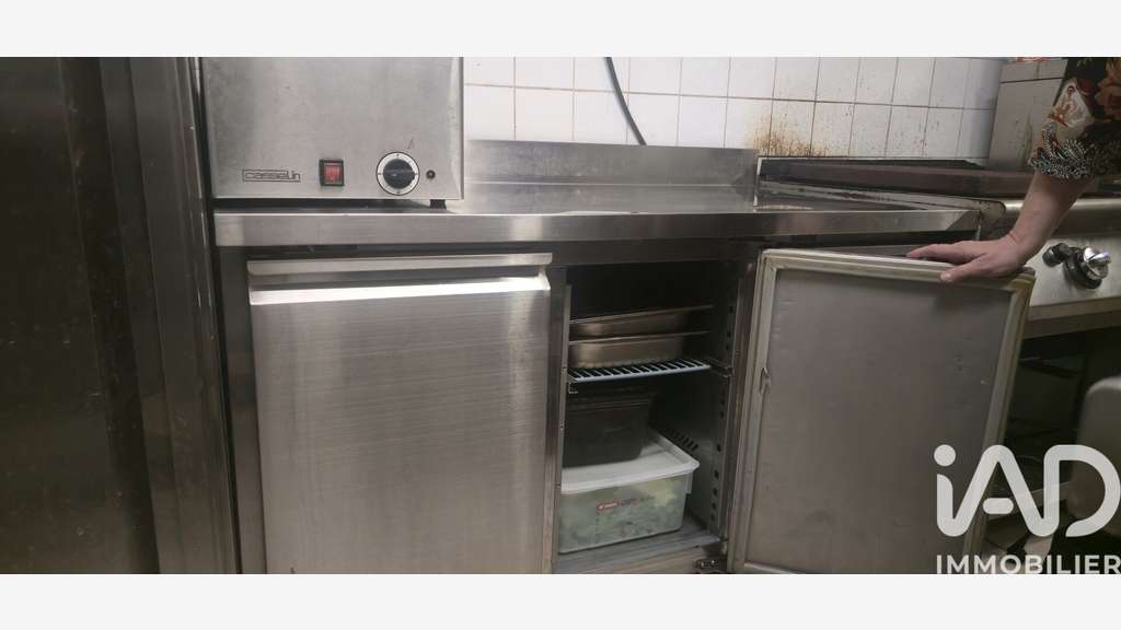 AV bar restaurant avec logement 95m² à Évellys