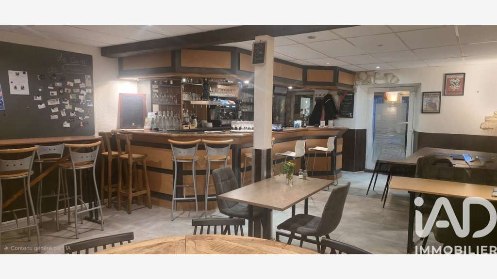 AV bar restaurant avec logement 95m² à Évellys