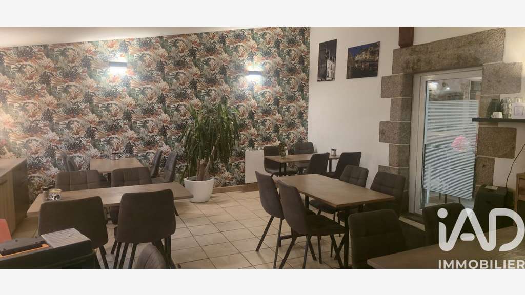 AV bar restaurant avec logement 95m² à Évellys