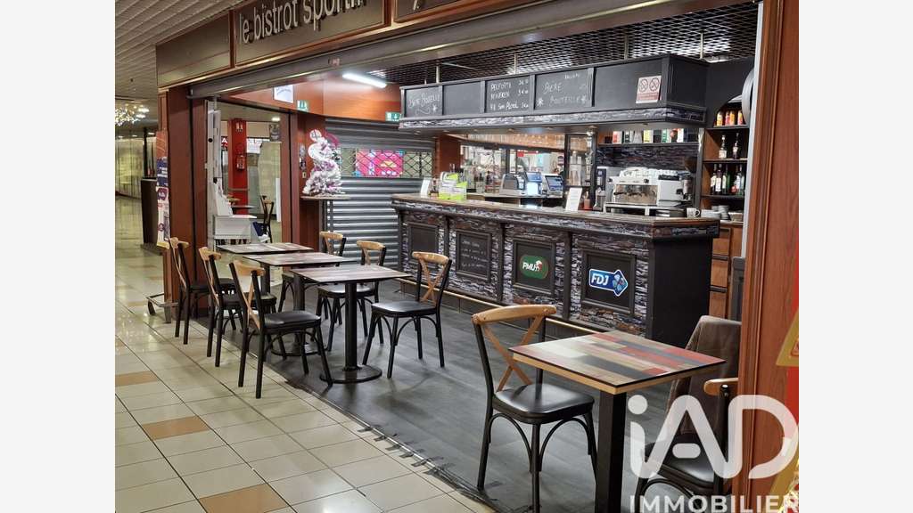Cède bar PMU restaurant 60m² à Fontaine empl N°1