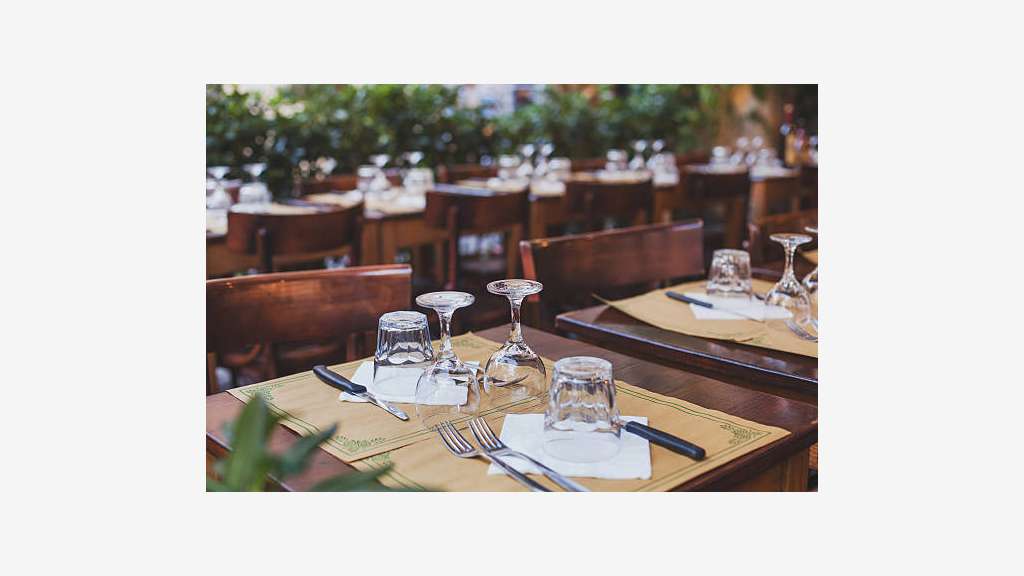 AV restaurant 130 couverts parking privatif Grasse