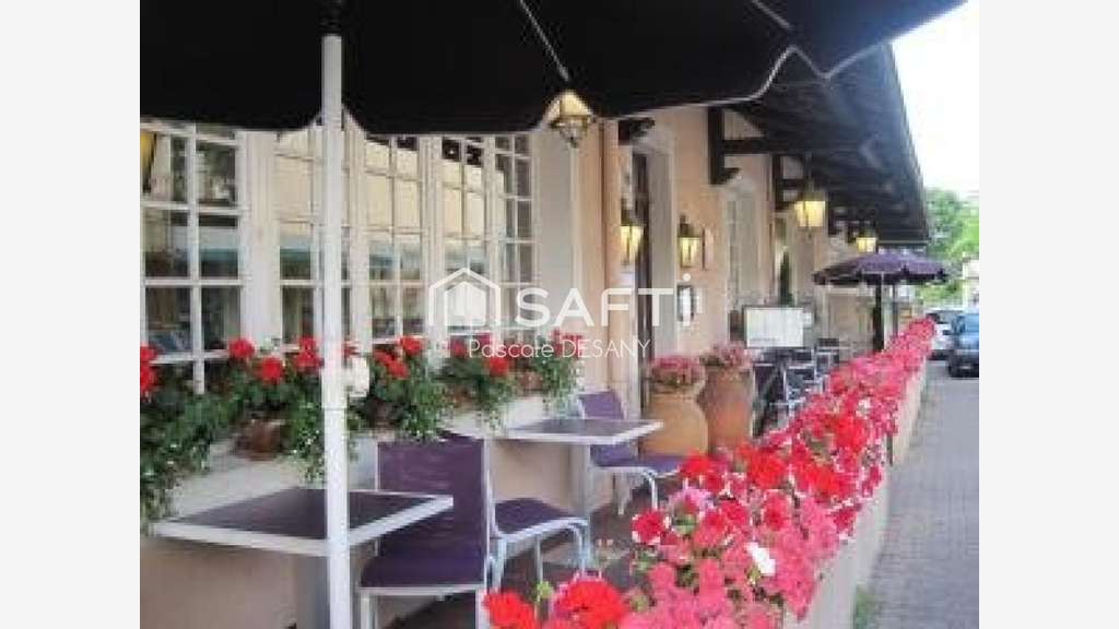 Hôtel de charme restaurant 2 ** , avec piscine 07