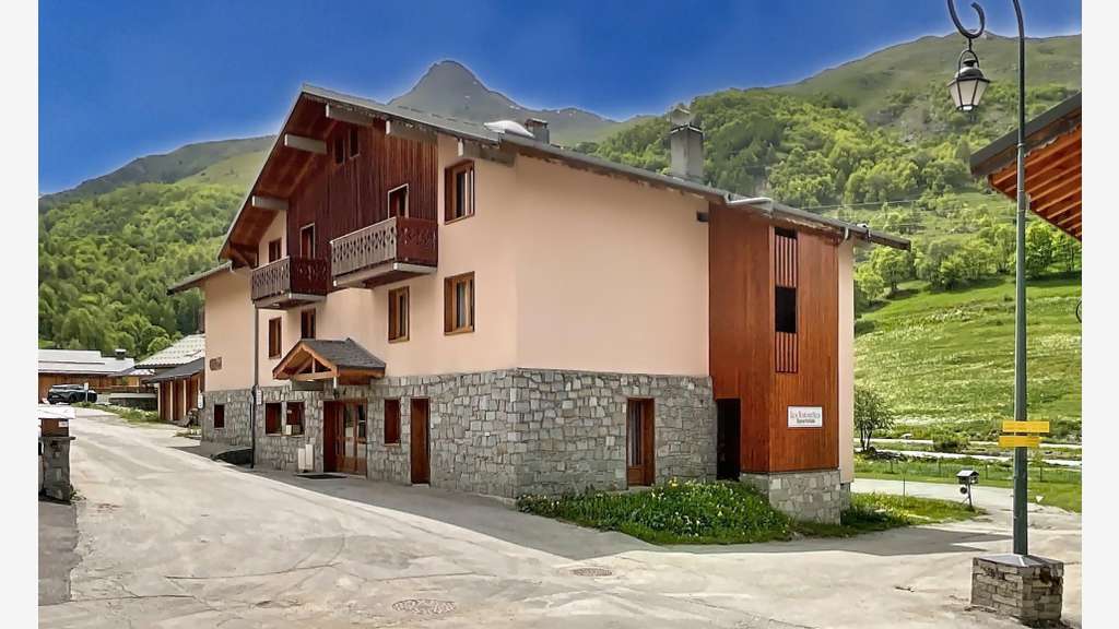 Vente hôtel emp stratégique et fort potentiel 73