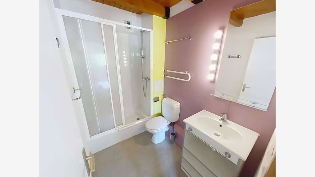 Vente hôtel emp stratégique et fort potentiel 73