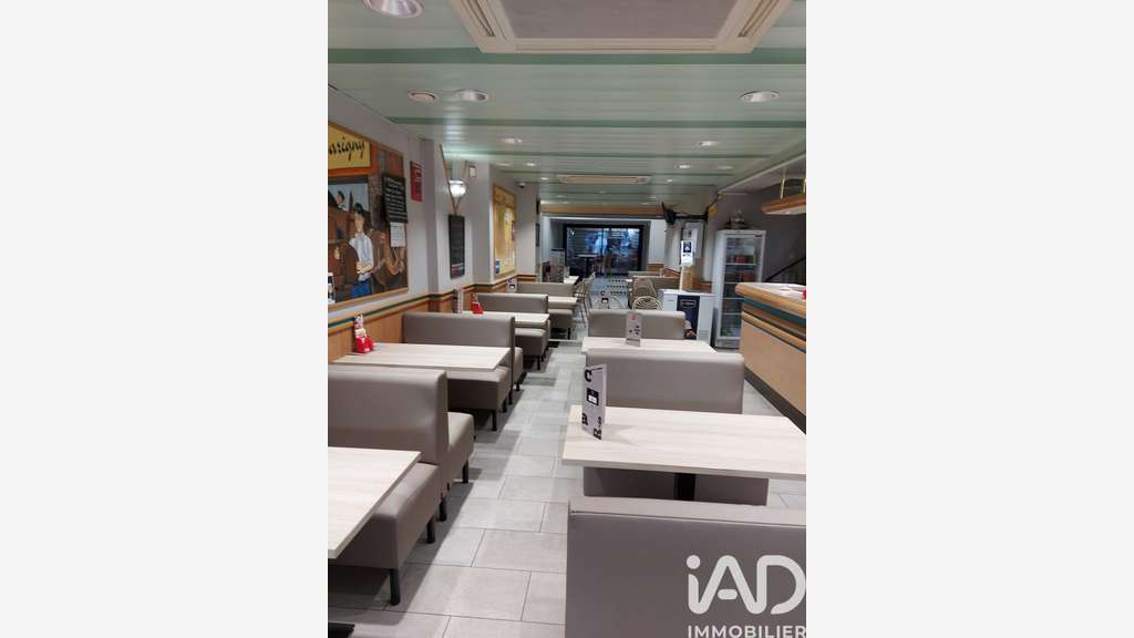 AV bar-tabac-restauration en banlieue chic Lille 