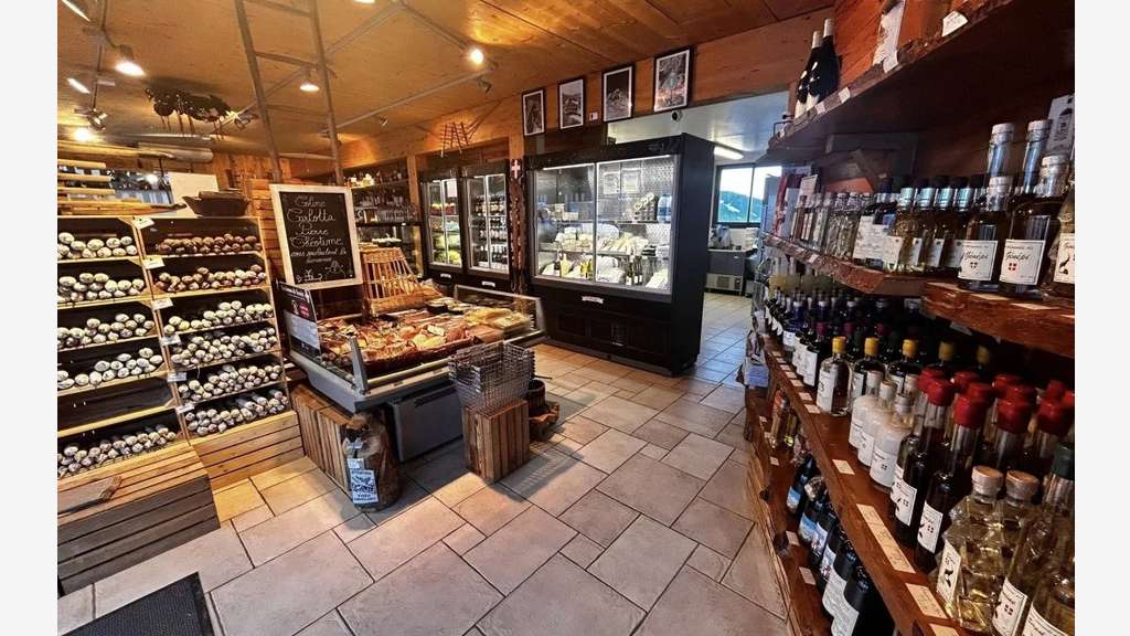 Vente épicerie fine charcuterie station-village 73