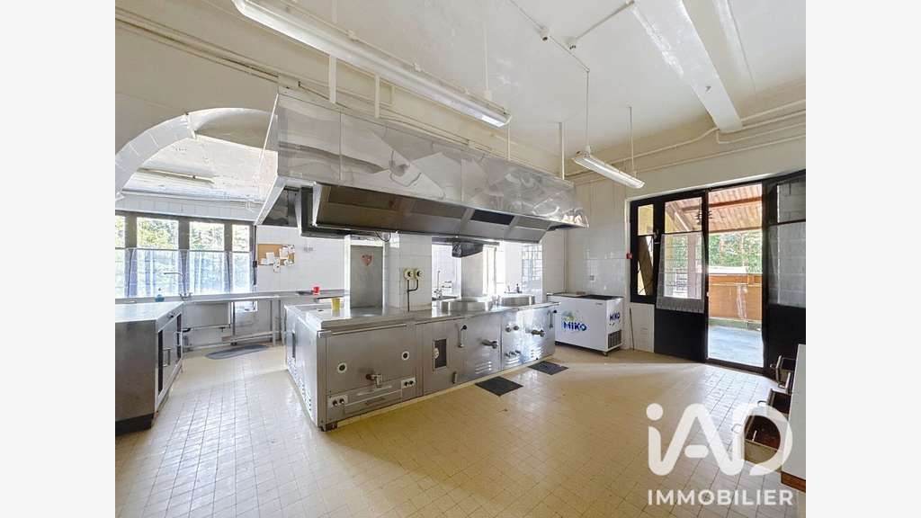 AV hôtel restaurant 1963m² au coeur de La Colmiane