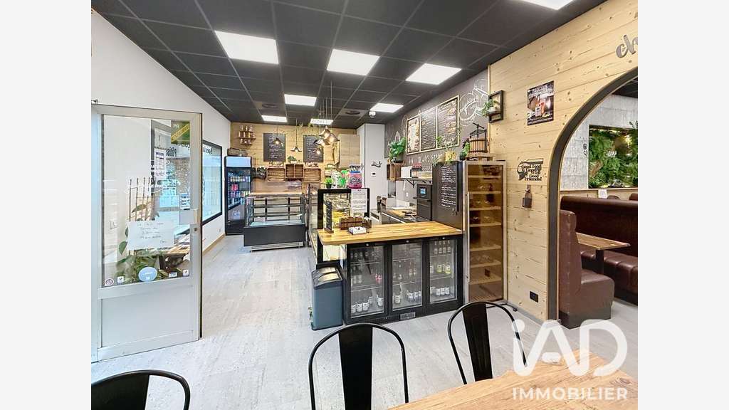 Vente local et fdc snack de 90m² à Valdeblore