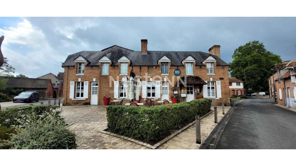 Vente ensemble murs et fonds hôtel en Sologne