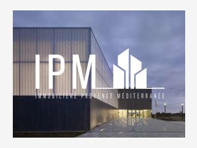 A vendre local 250m² Marseille 13011 ZA Valbarelle