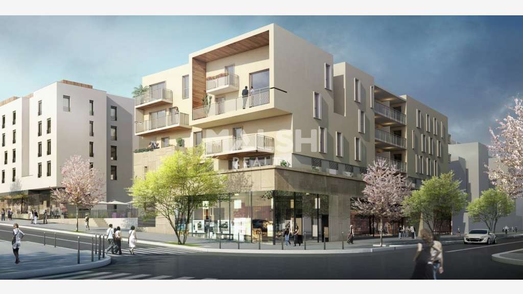 Local commercial 685m² à vendre à Sathonay Camp