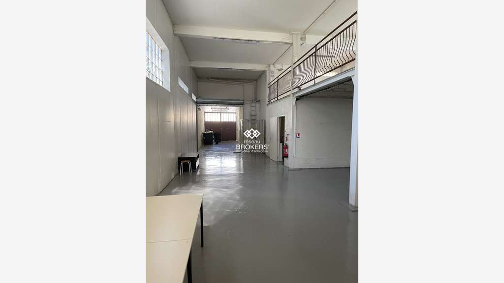 Vente local mixte 585m² à Clamart