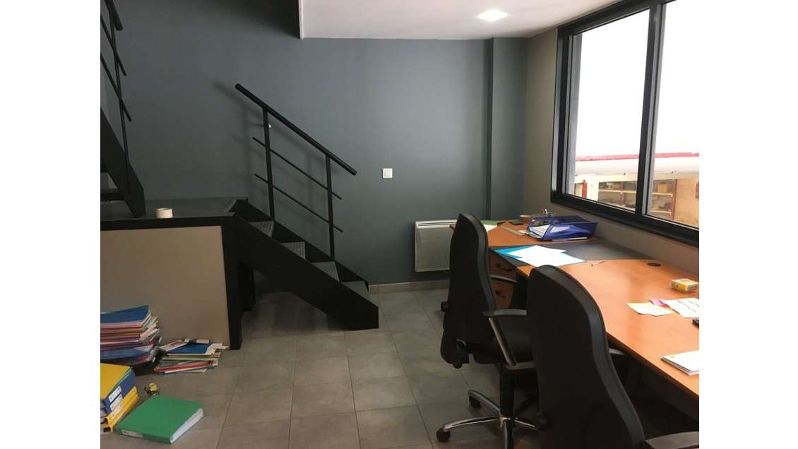 À vendre locaux d'activités de 289m² à Tourcoing