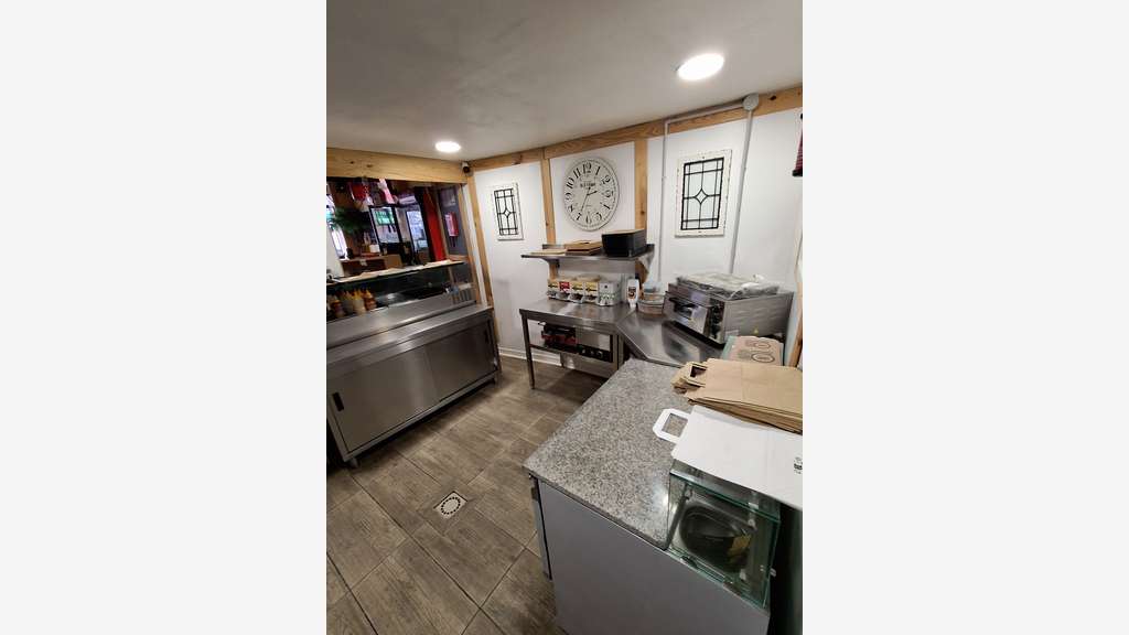 Vente lot de 3 affaires emplacement n°1 Pontorson